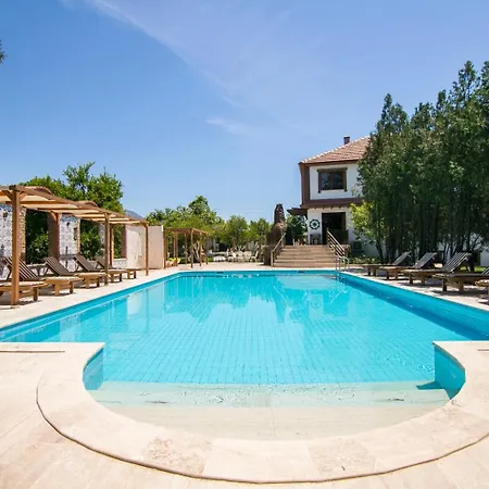 Deluxe Villalari Вилла Кейджегиз