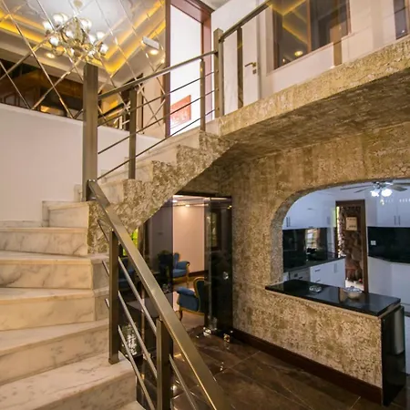 Deluxe Villalari Вилла Кейджегиз