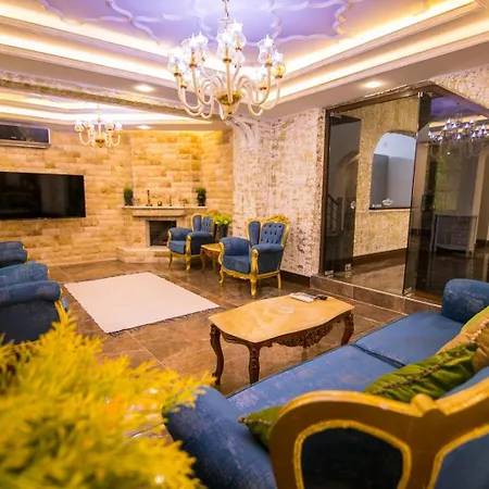 Deluxe Villalari וילה *